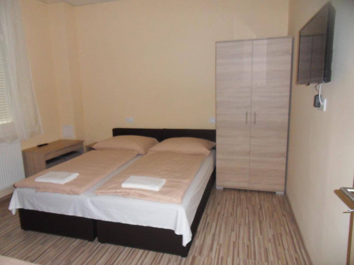 Bed and Breakfast Aba Panzio Zalaszentivan Exterior foto